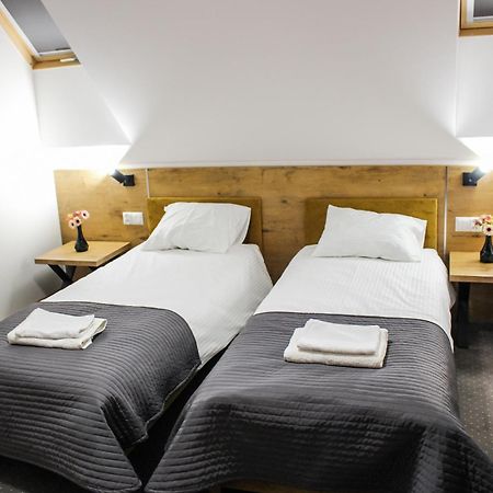 Hotel Regina Radom Bagian luar foto