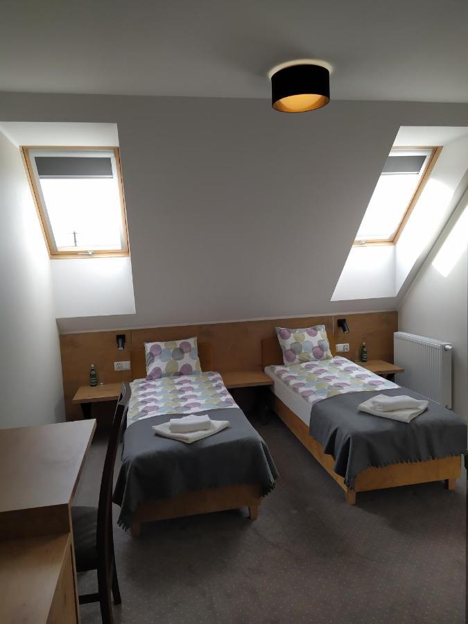 Hotel Regina Radom Bagian luar foto