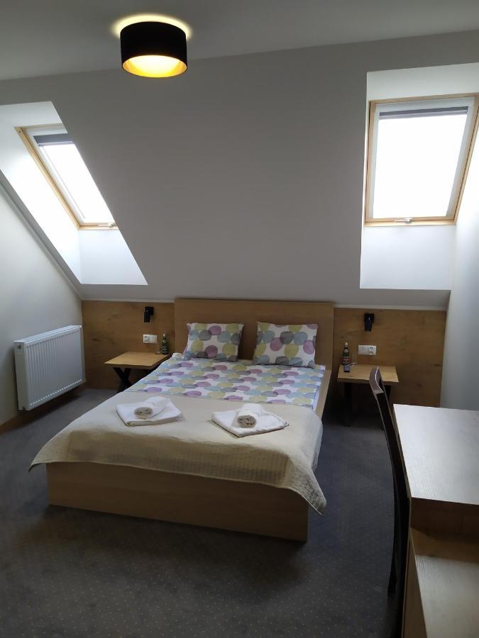 Hotel Regina Radom Bagian luar foto