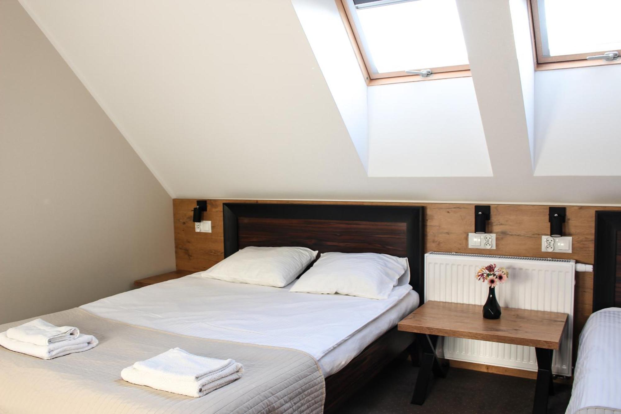 Hotel Regina Radom Bagian luar foto