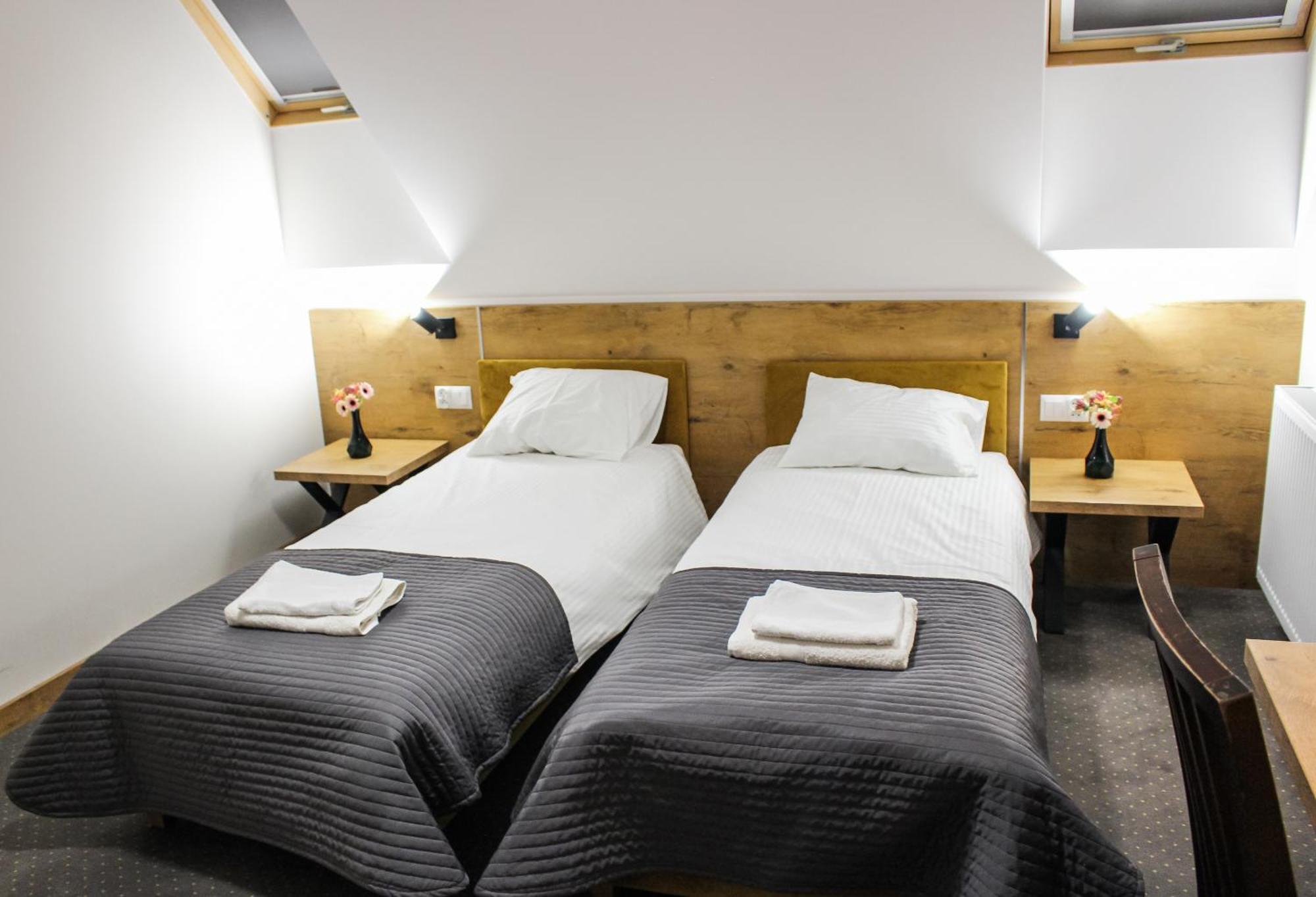 Hotel Regina Radom Bagian luar foto