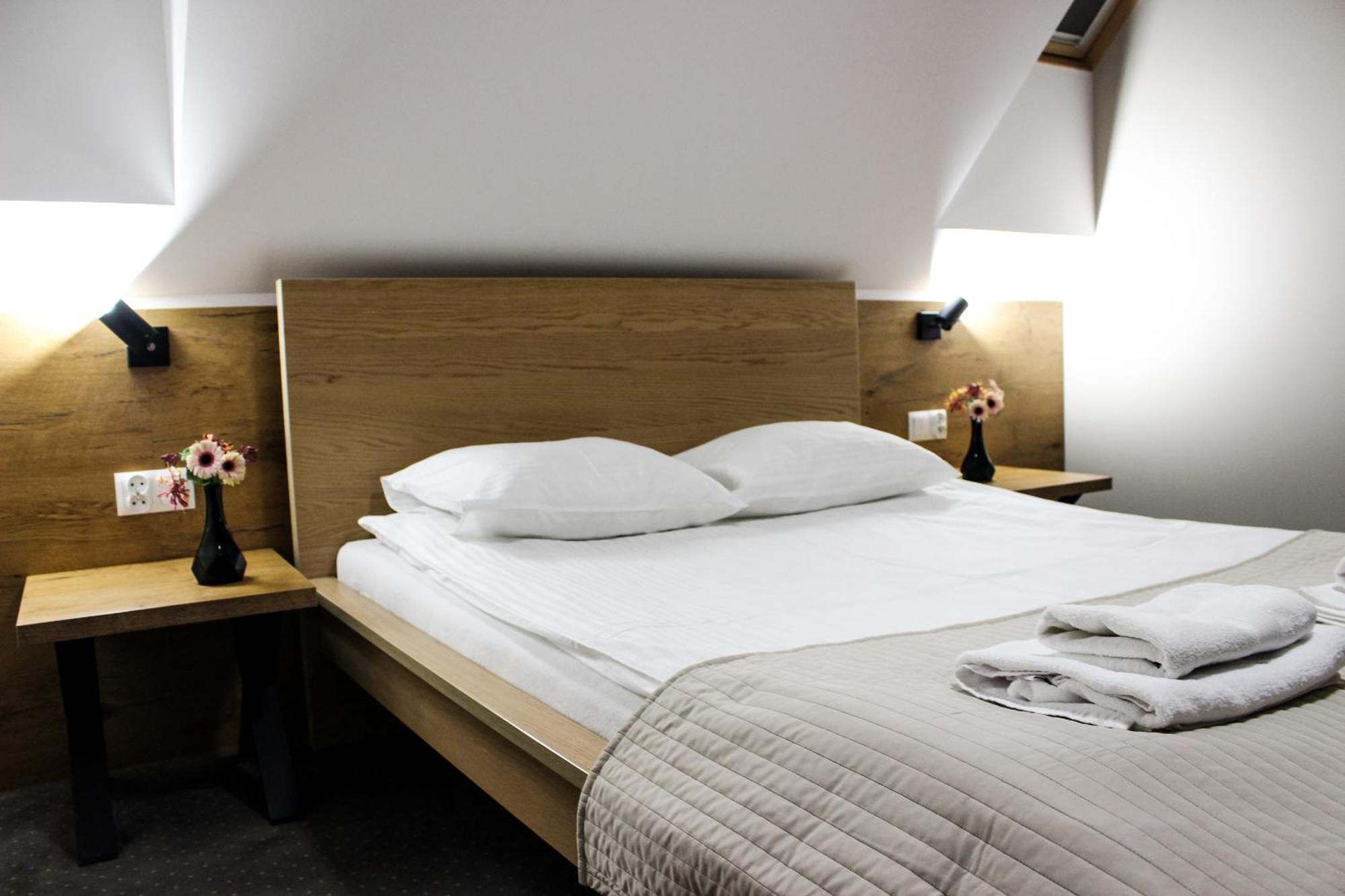 Hotel Regina Radom Bagian luar foto