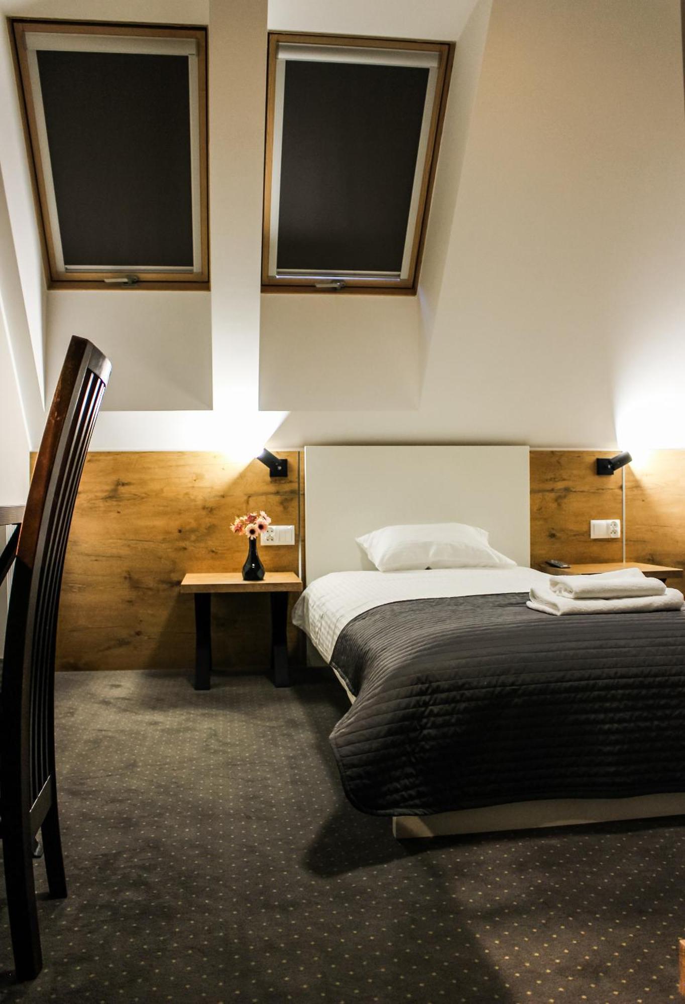 Hotel Regina Radom Bagian luar foto