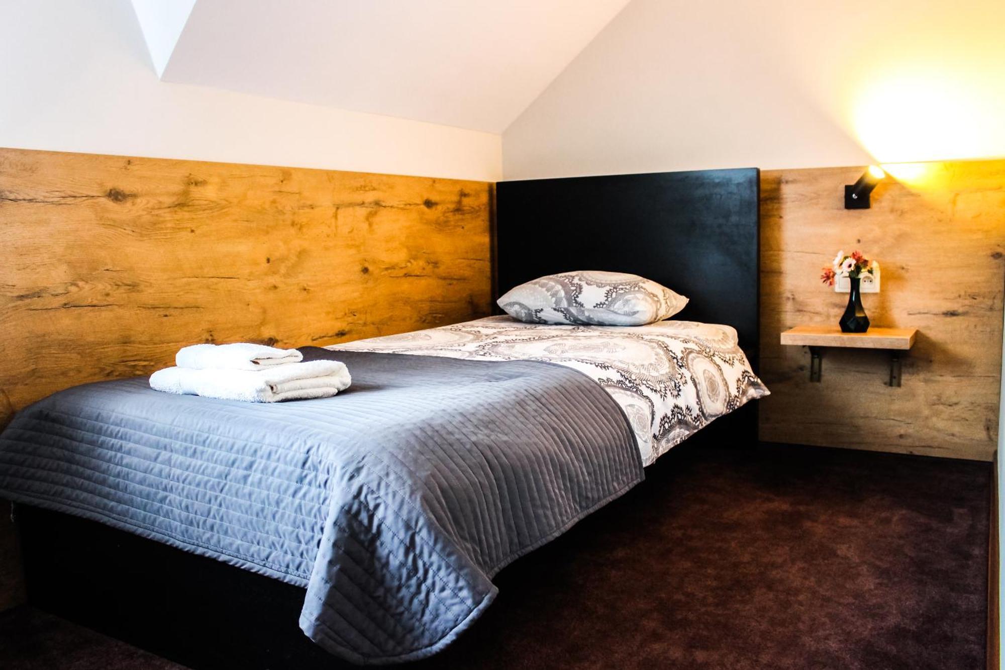 Hotel Regina Radom Bagian luar foto